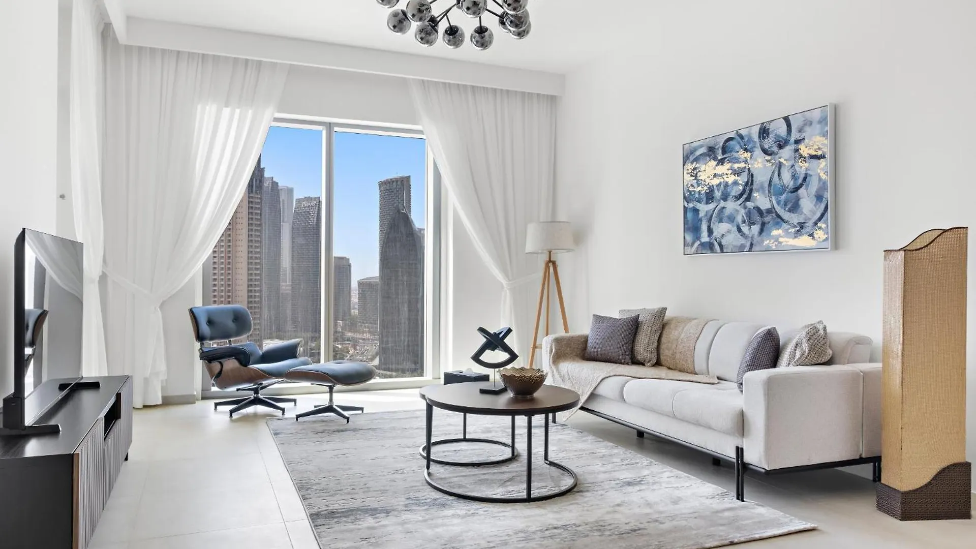 Spacious 2 Bdr With Unobstructed Burj Khalifa Views -Downtown location
